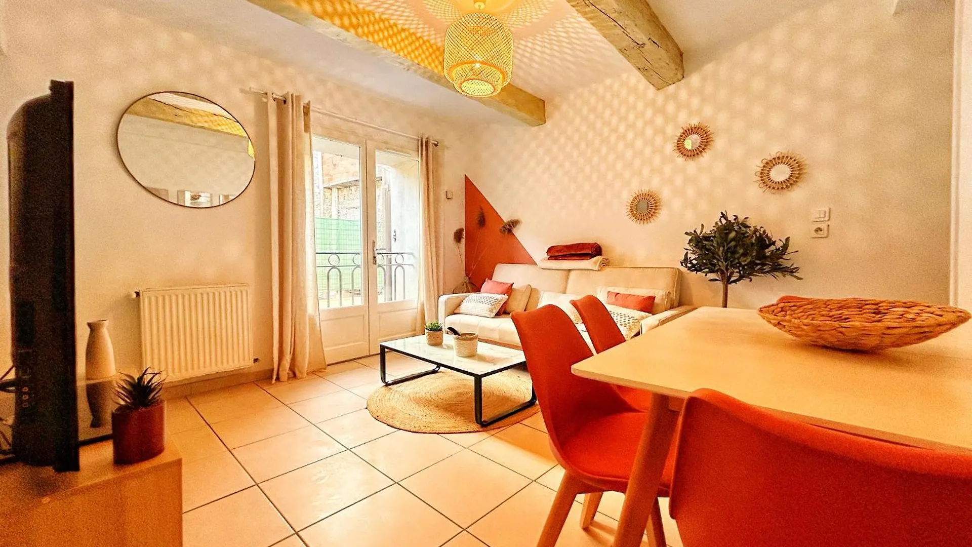Terracotta Tranquility Apartment Arles 0*,