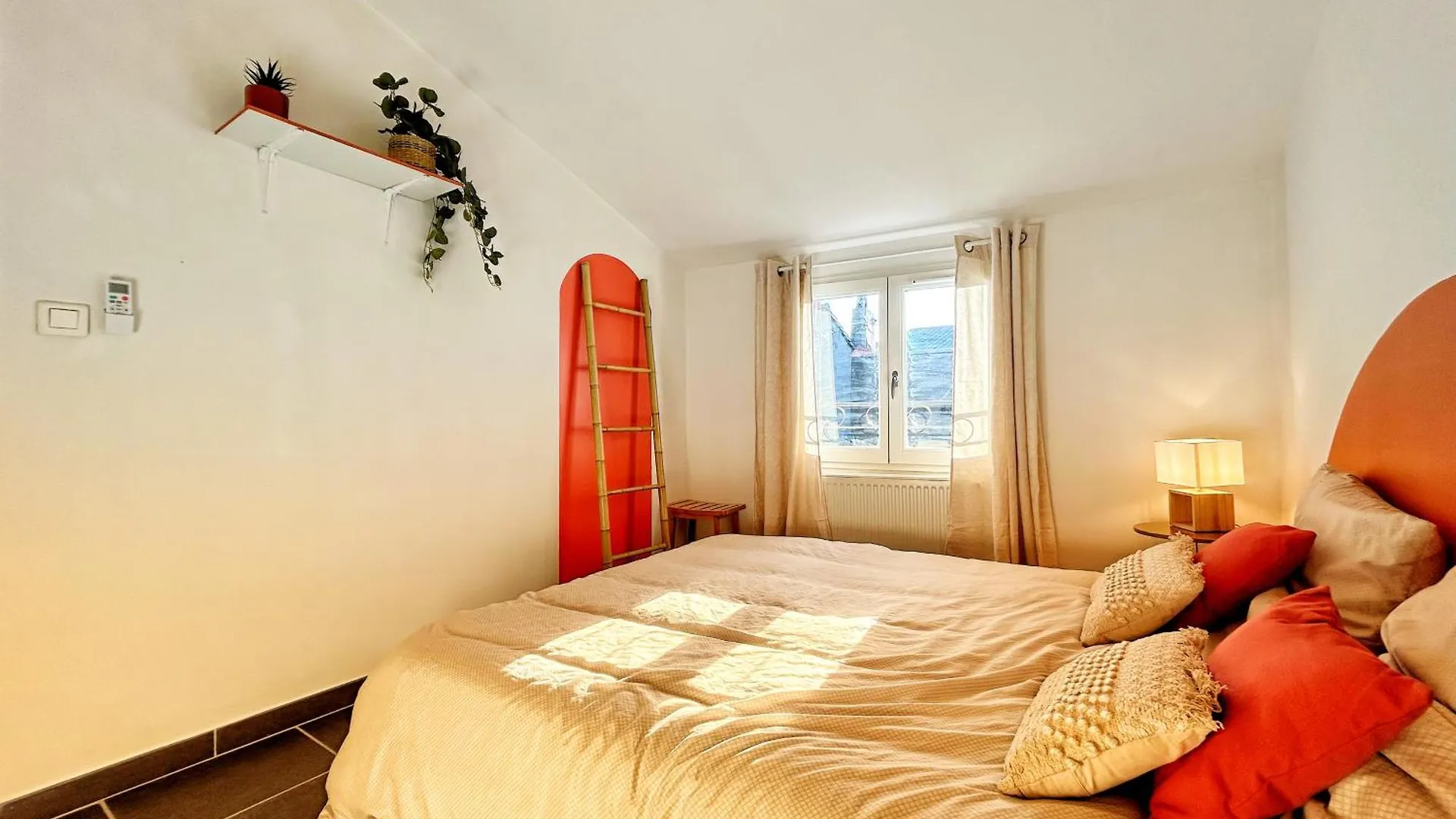 Terracotta Tranquility Apartment Arles France