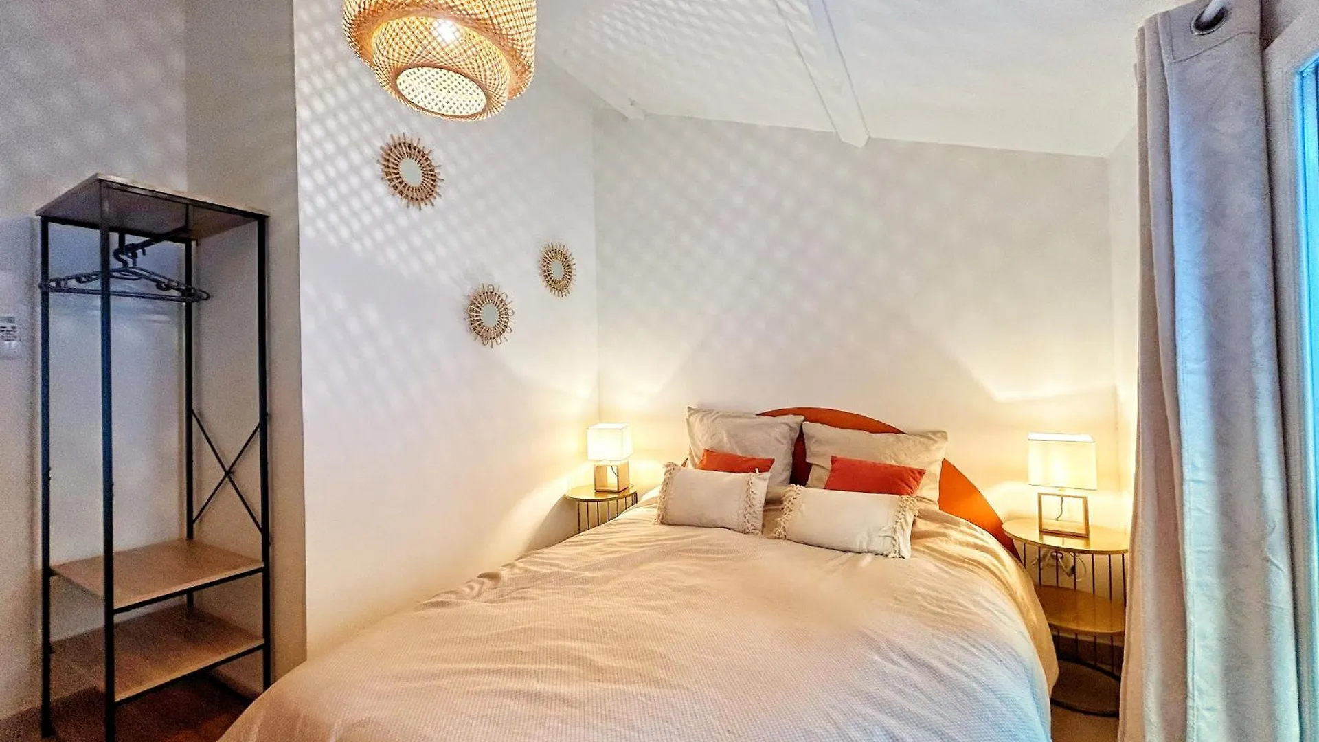 Terracotta Tranquility Apartment Arles France